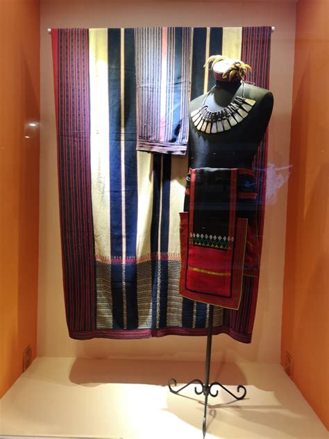 Reviving ancient Cordillera textiles .